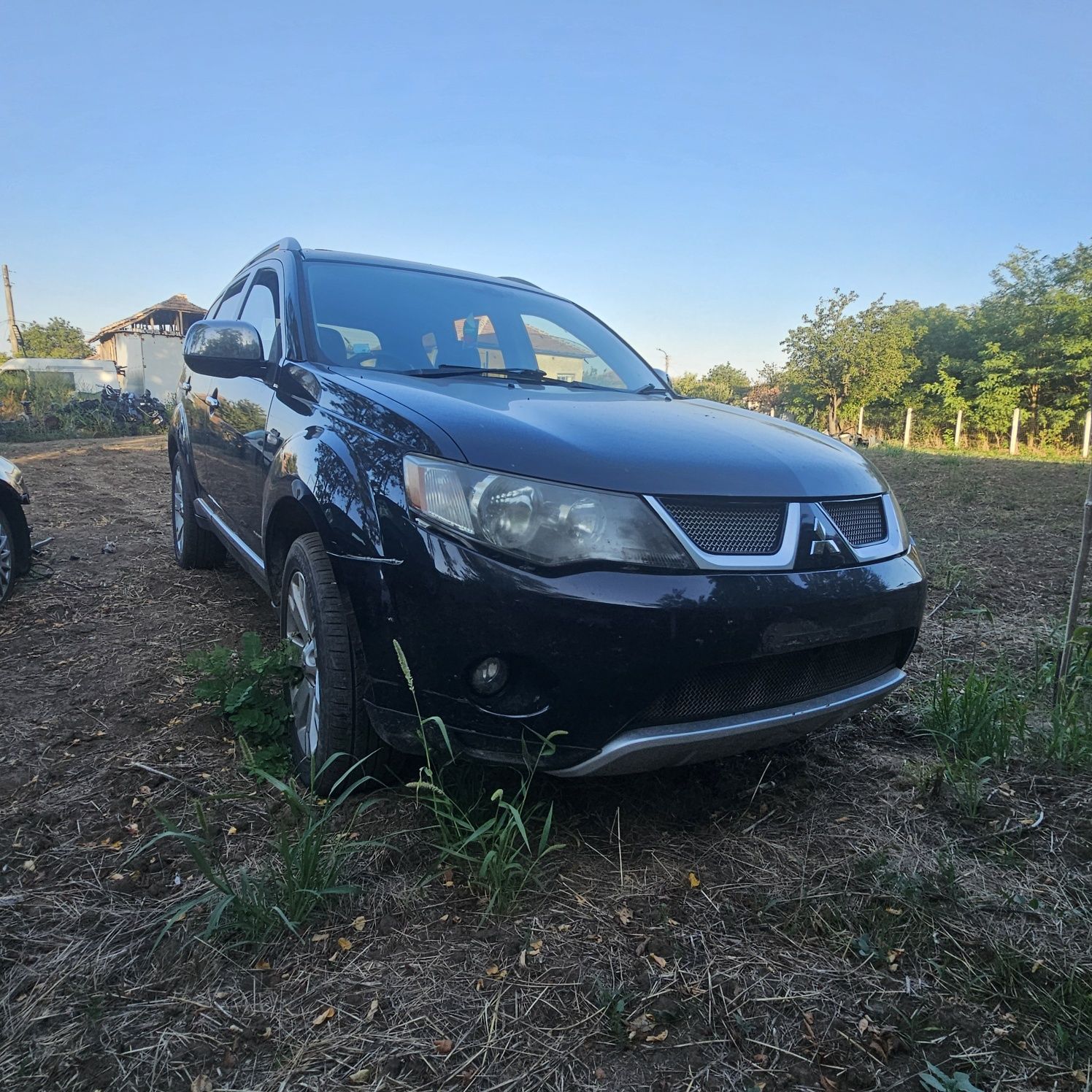 Mitsubishi outlander diamond td на части само .