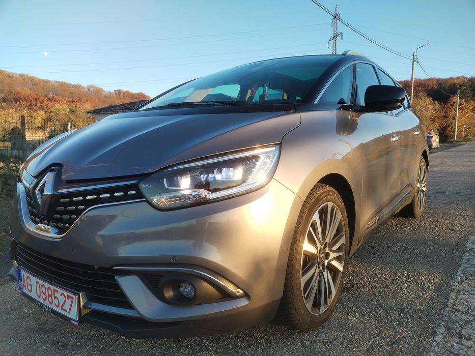 Renault Grand Scenic Grand Scenic Inițiale Paris 150 cp EDC 7 locuri