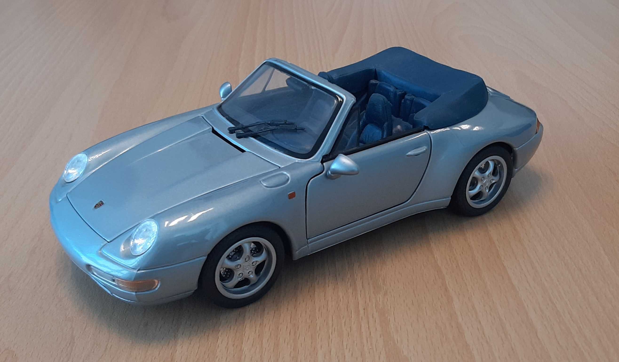 Maisto 1:18 Porsche Carrera Cabriolet
