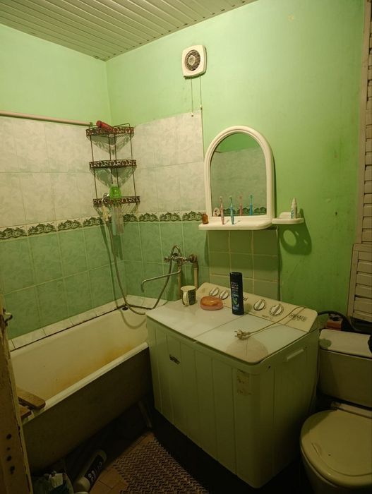 Mirobod tumani Yashnobod 2  36 28srochni sotiladi