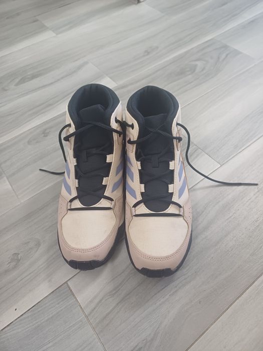 Ghete de iarna adidas teren mărime 38