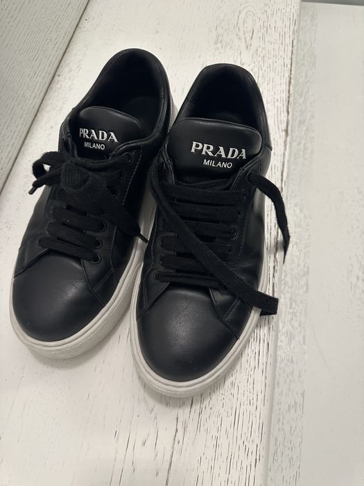 Sneaker Prada negru marimea 41.5