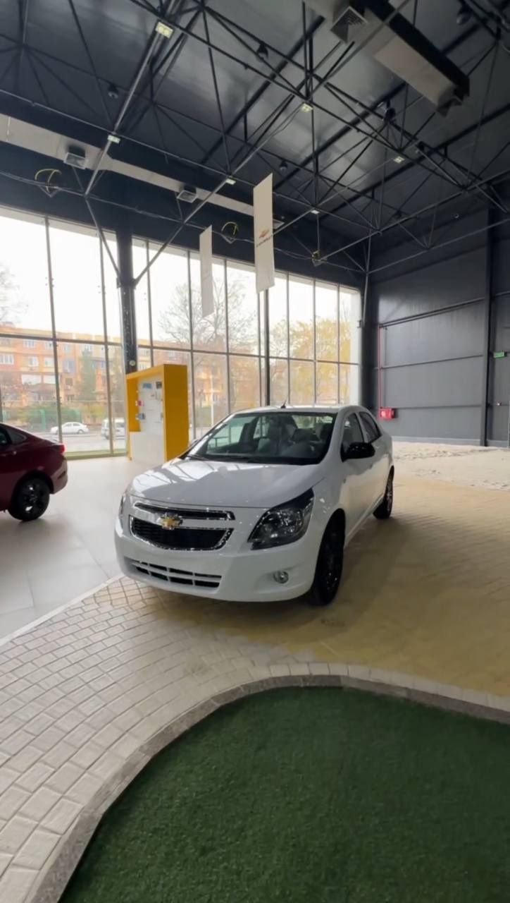 Chevrolet Cobalt midnight 2025 new model