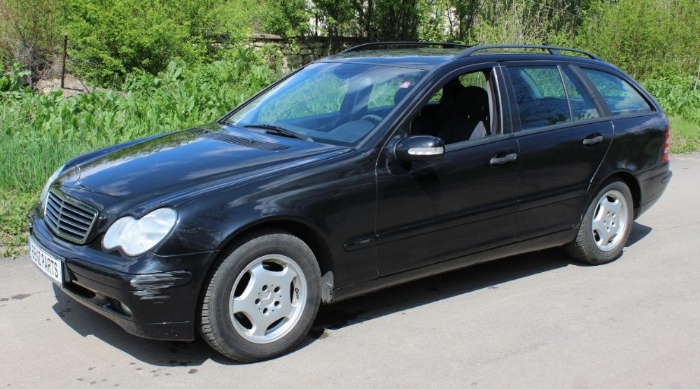 НА ЧАСТИ  Mercedes W203 C220cdi Комби / Мерцедес В203