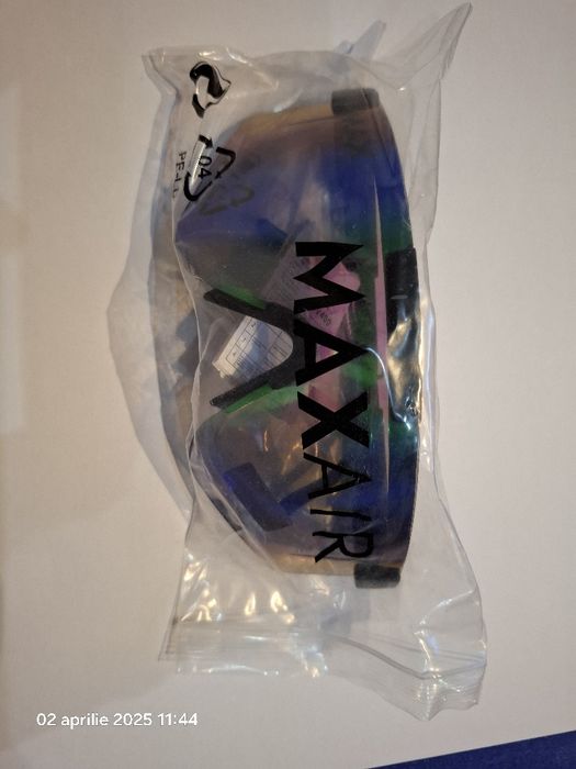 Vând ochelari max air