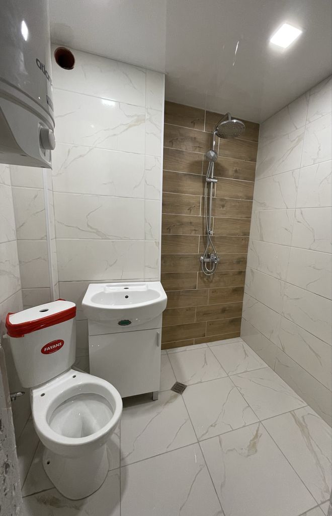Продава се Тристаен апартамент в Казанлък - 70 кв.м за 1020 €/кв.м - Снимка #7