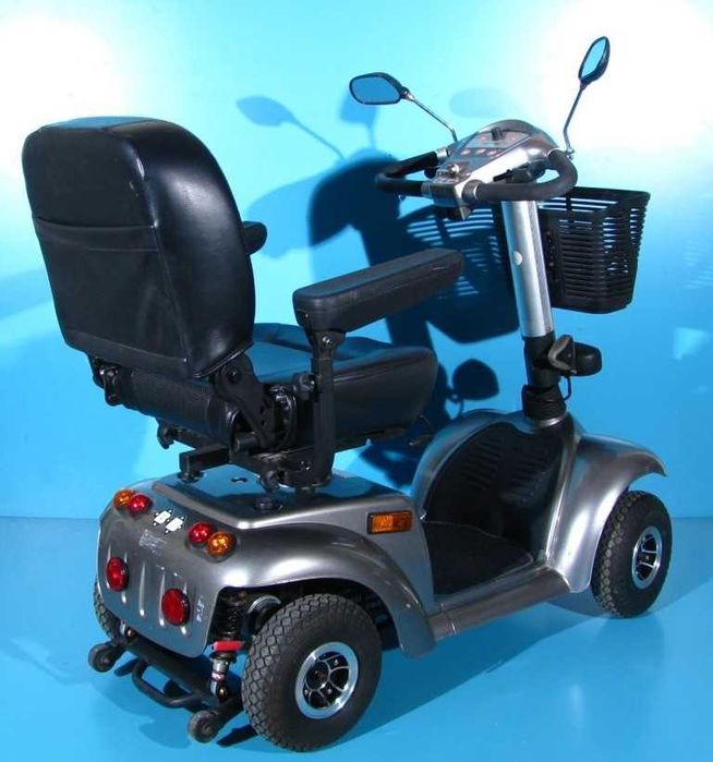 Scuter electric batrani/invalizi B+B Fortis - 6 km/h