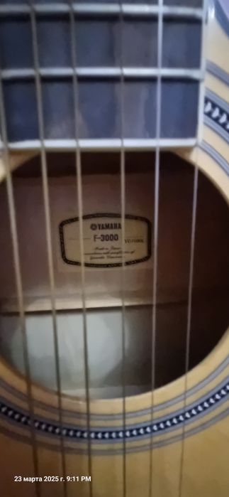 Yamaha guitar F 3000