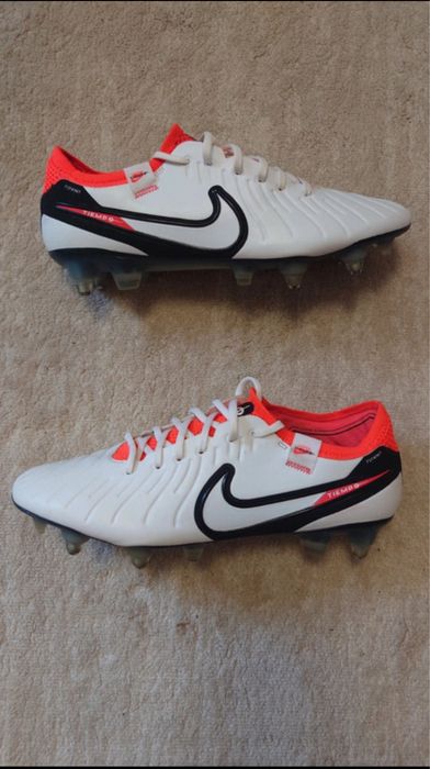 ghete de fotbal nike tiempo acc