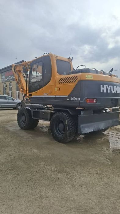 Экскаватор продаётся