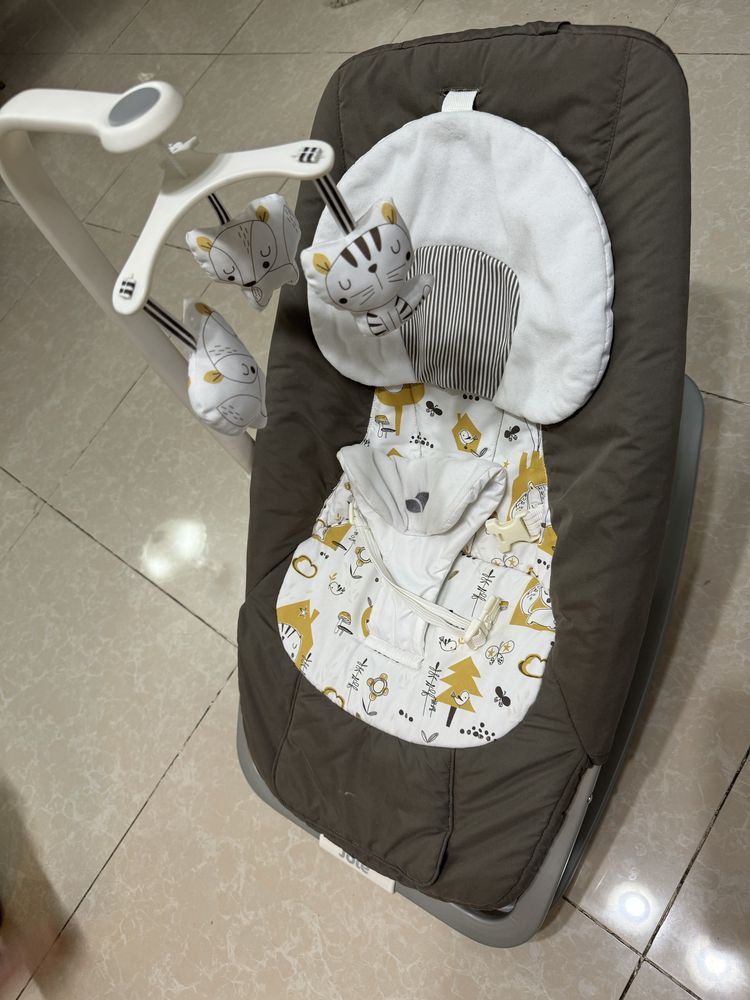 Шезлонг Joie Dreamer Cosy spaces