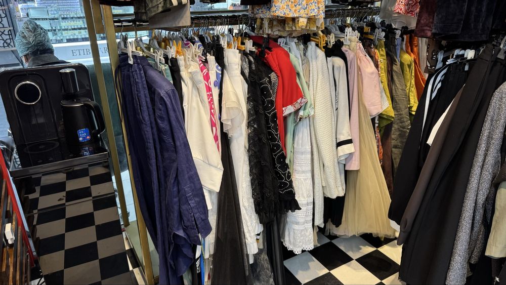 Продаются 3 стойки