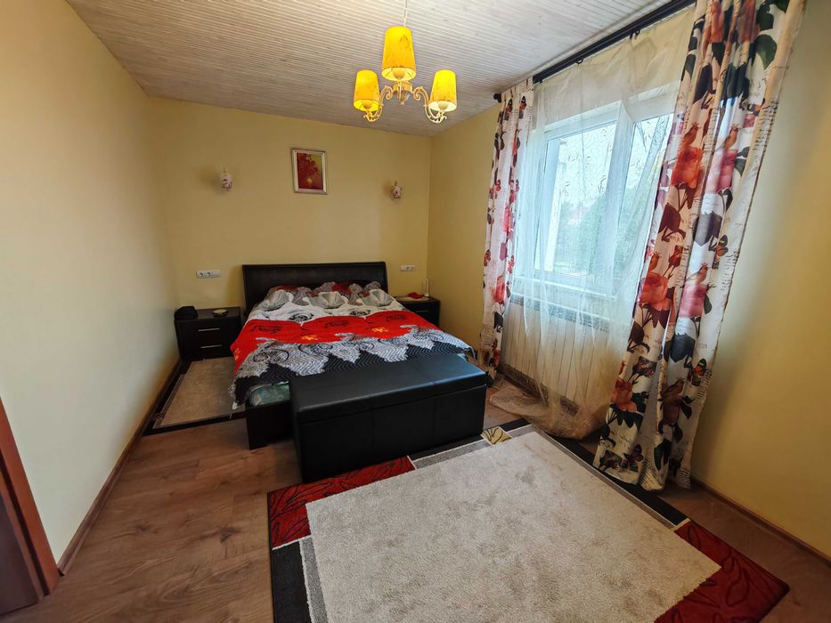 Къща с 2-етажа в с.Порой, общ.Поморие