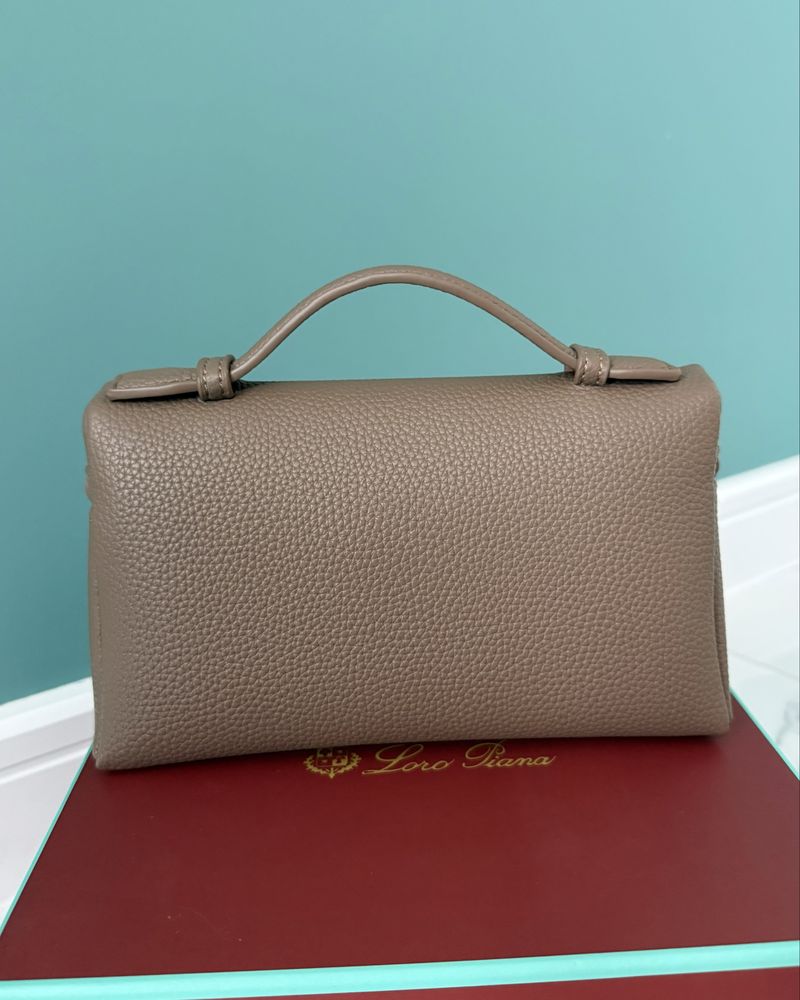Loro Piana Extra Pocket L19 дамска чанта