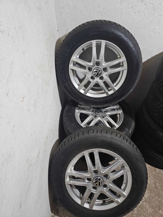 Vand jante Skoda, VW, Audi, Seat R15 cu anvelope iarna 195 65 R15