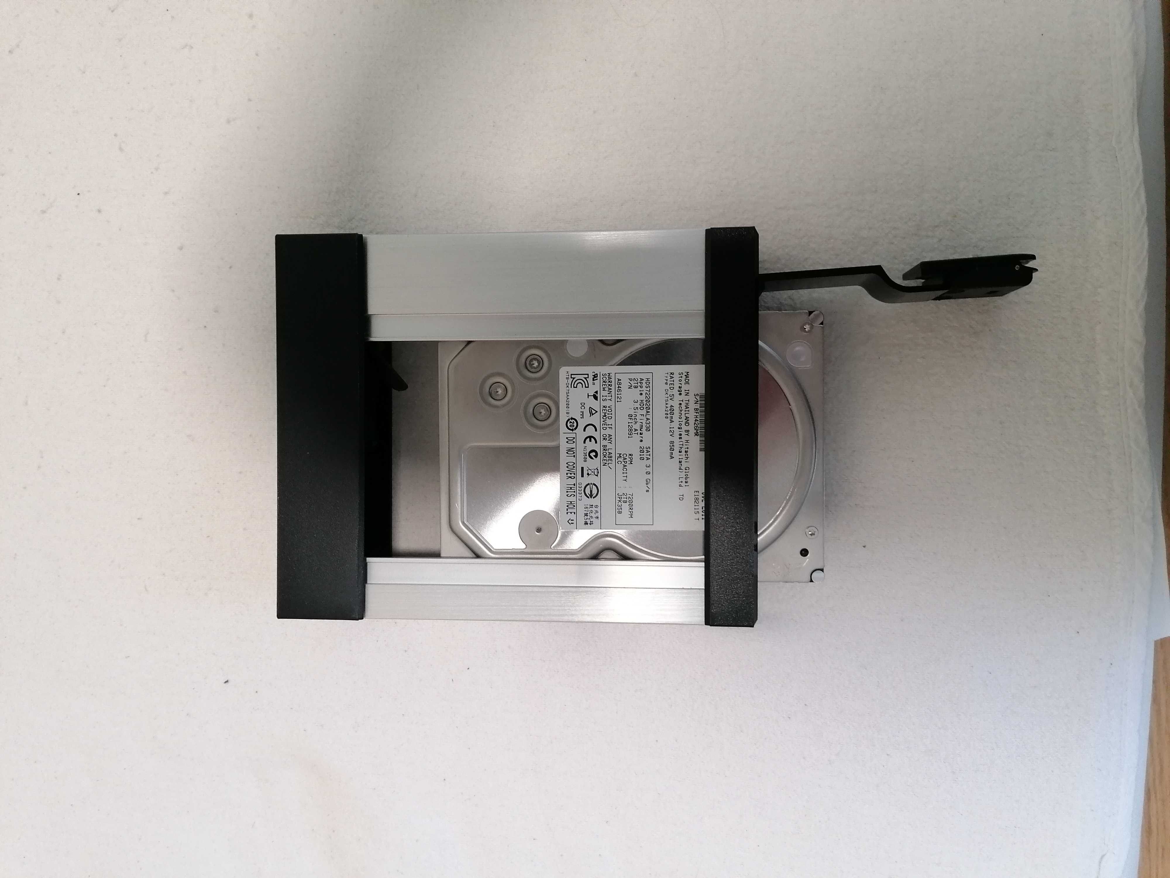 Sata6G лоудър един брой за сървъри бекъпи и криене в огнеопорен сейф