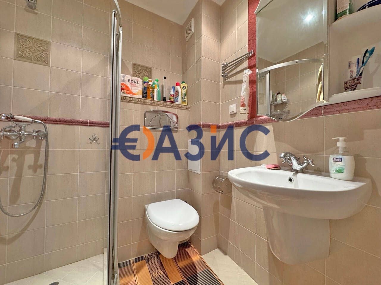 Двустаен апартамент в комплекс Роял Бей 2, 56 кв.м., Свети Влас,