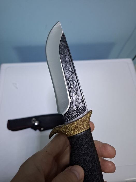 Нож със ловни мотиви