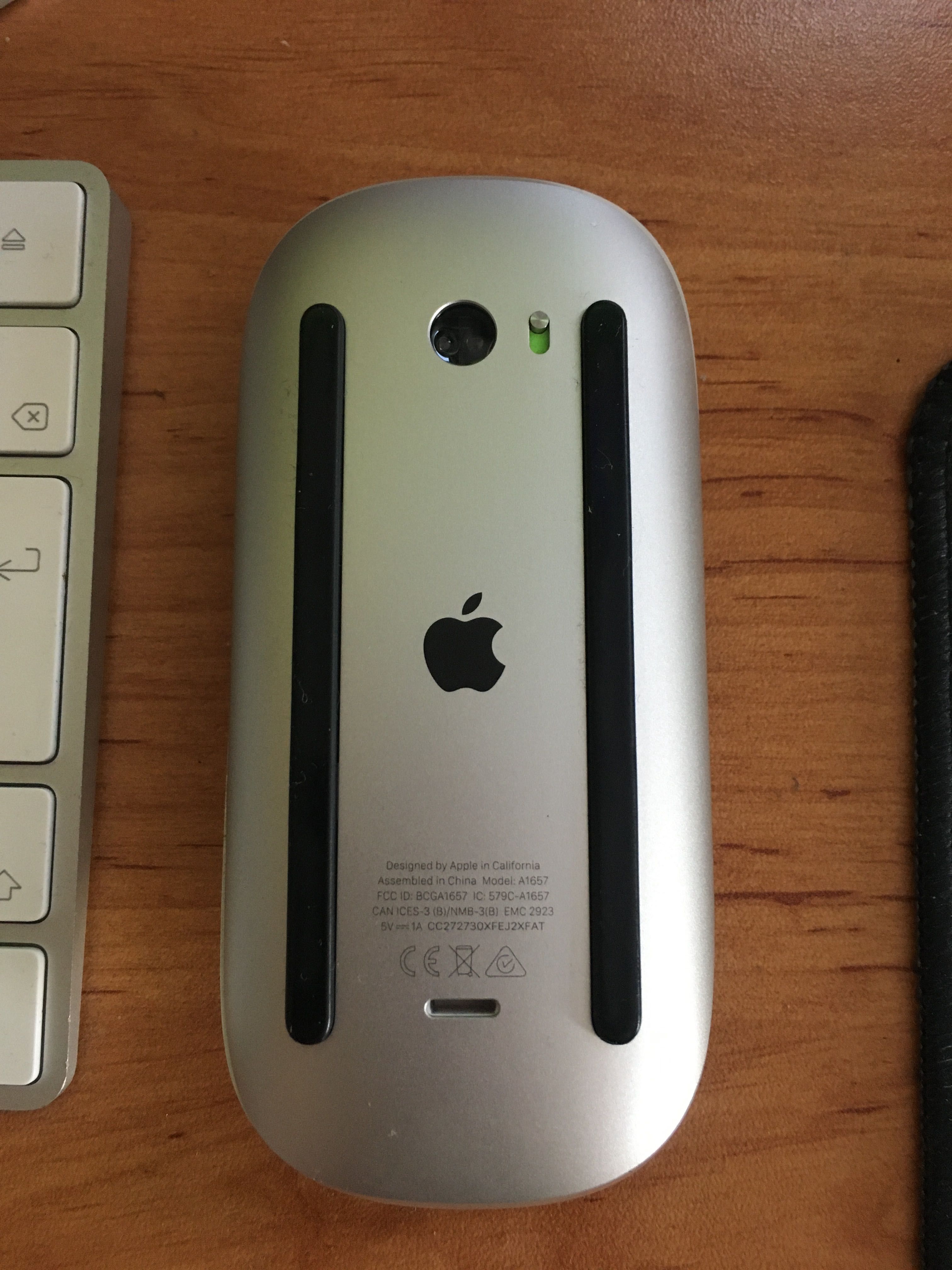 Imac 2015 27 инча 32GB RAM 1TB SSD с bluetooth Apple мишка иклавиатура