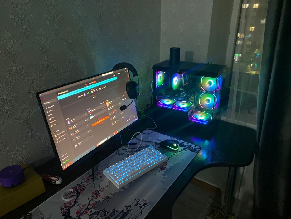 Игровой компьютер в комплект