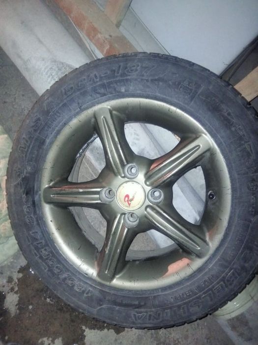 Продам диски резина в подарок