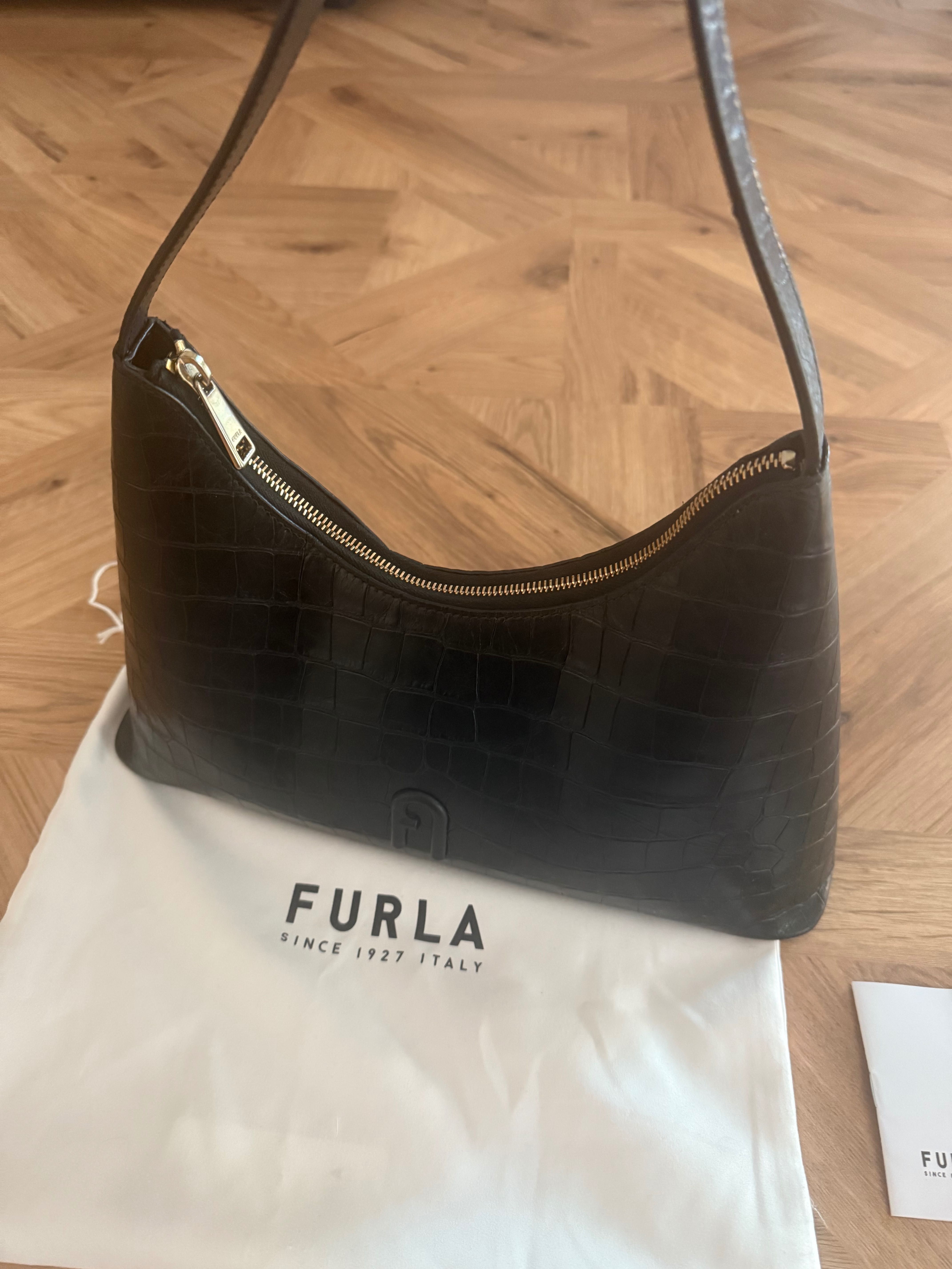 Оригинална чанта FURLA DIAMANTE