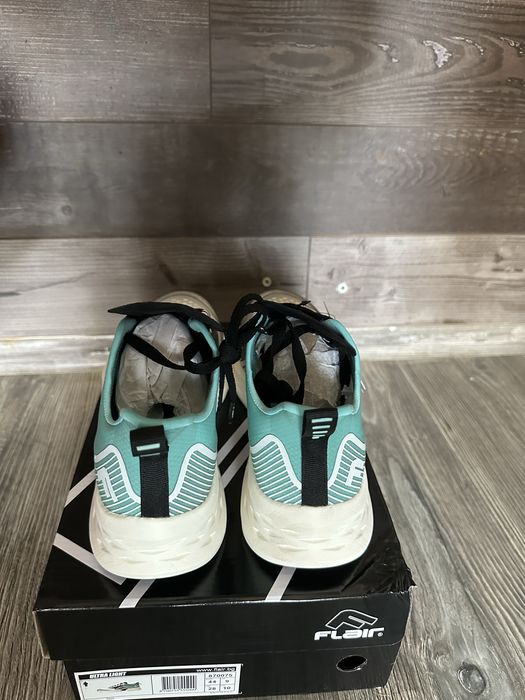 Маратонки Flair Ultra Light