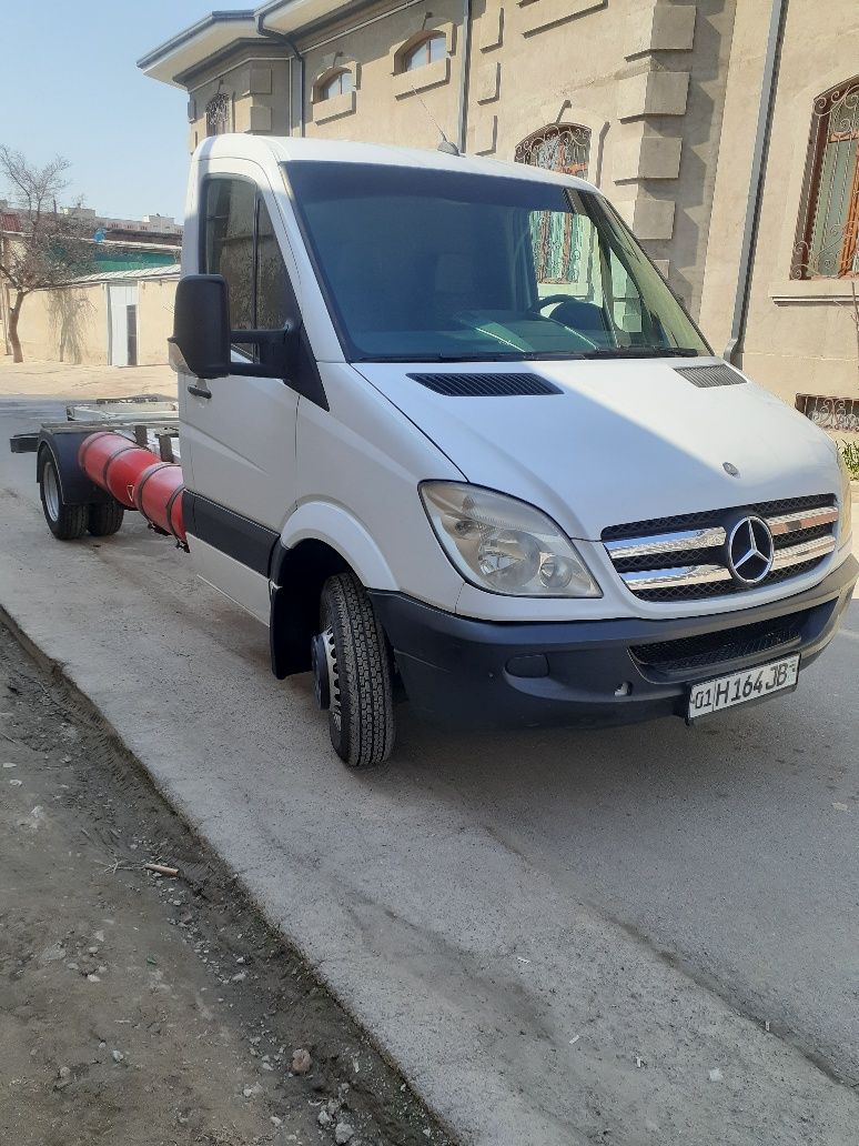 Mersades-Bens Sprinter 2007 yil 113 mator benzin gaz, xoladi zor