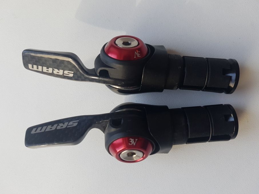 Schimbatoare carbon SRAM TT 900 foi/pinioane 10V