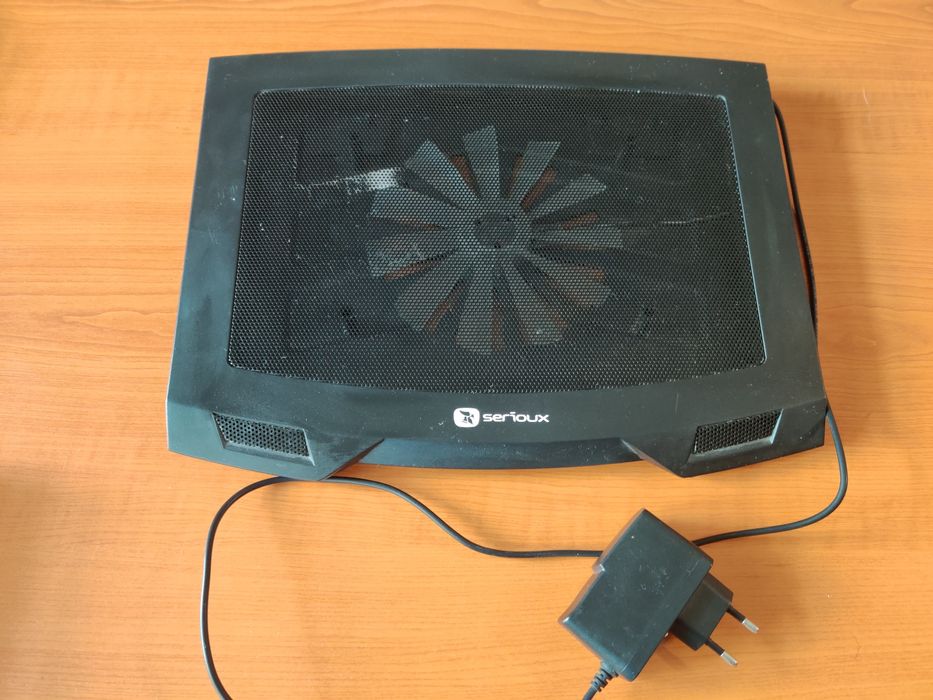 Cooler Serioux pentru laptop