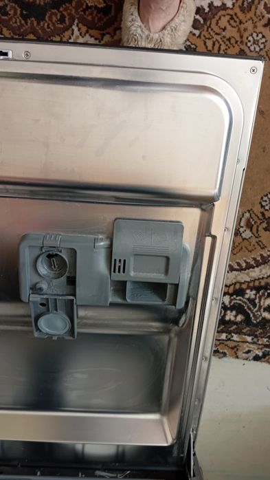 Продам  посудомоечную машину