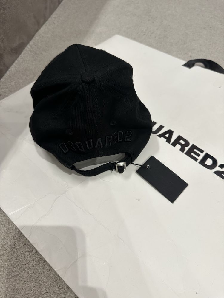 Оригинална шапка Dsquared2