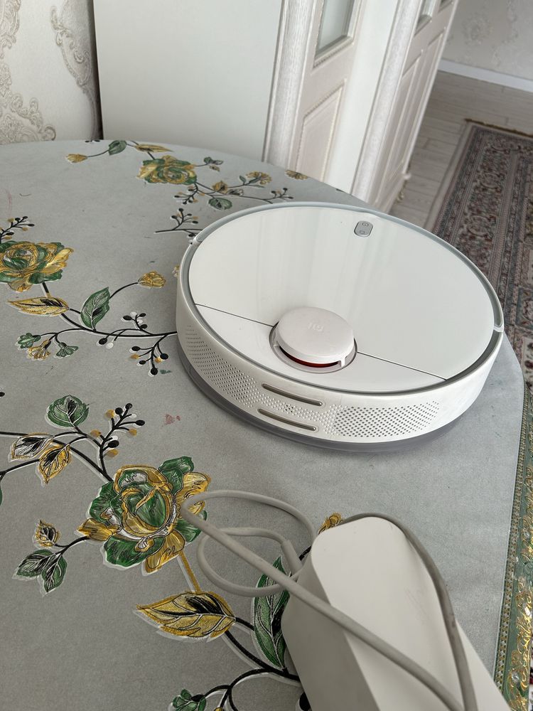 Продам робот пылесос xiaomi mi robot vacuum mop 2 pro
