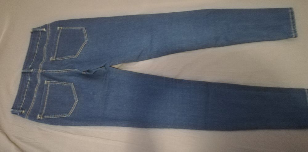 Blugi de firma pt fete 12-14 ani