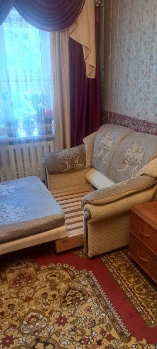 Продаём два дивана