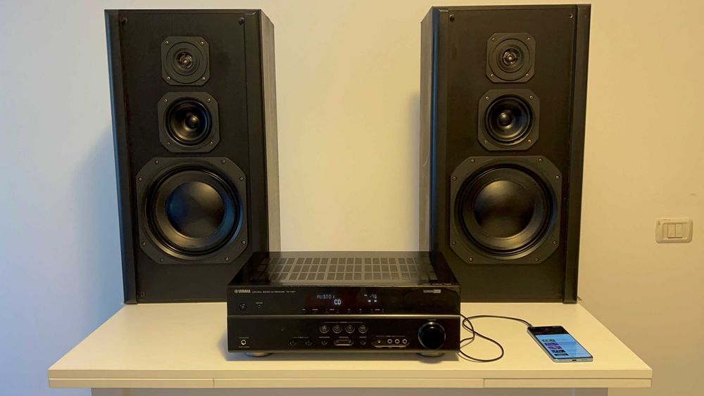 Amplificator Receiver Yamaha RX-V371 , 5 x 100Wati RMS