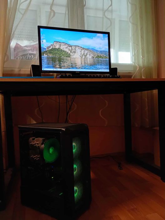 Геѝмърски компютър, 4770к, Asus z87, 32gb Ram, XFX rx 580 8gb, 480gb