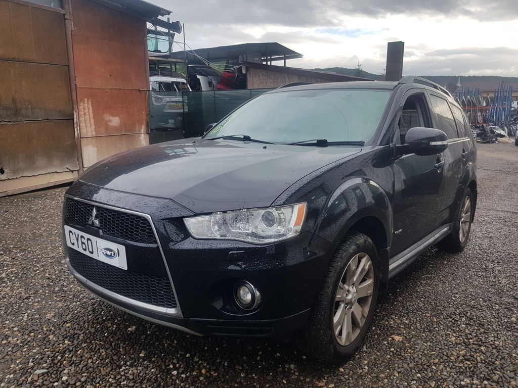 Dezmembrez Mitsubishi Outlander Facelift 2.2 Diesel 2006-2012