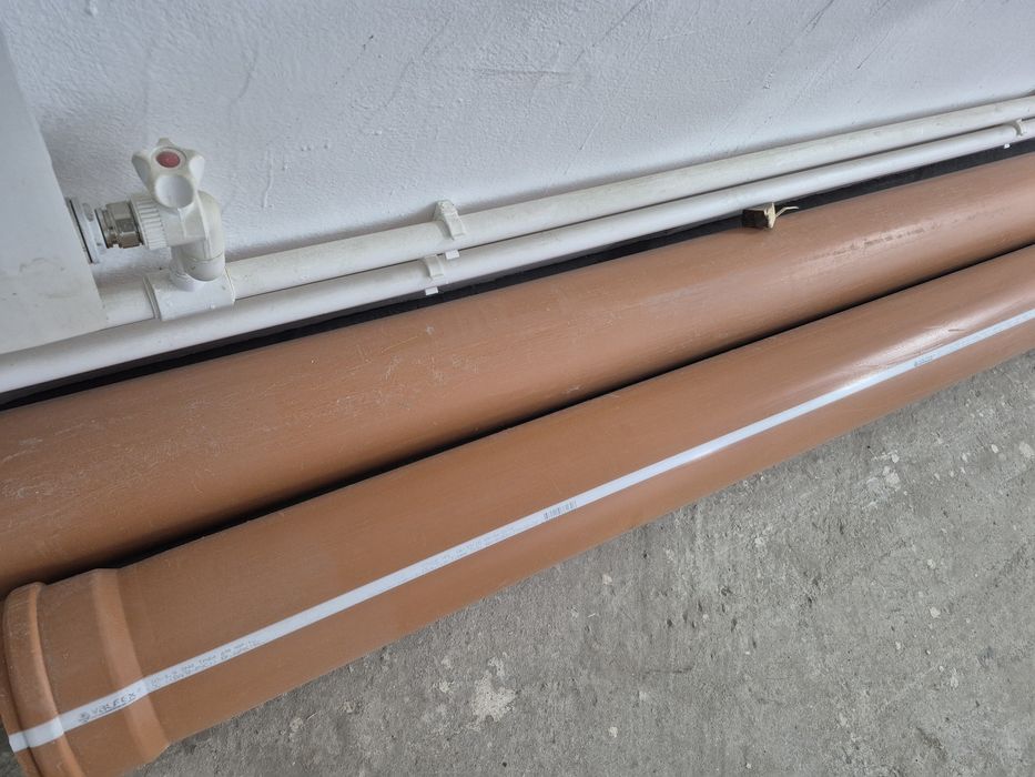 Продам трубы для канализации SN4*160*4.9 наружние