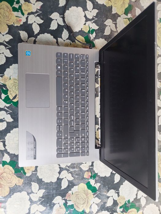 Laptop Lenovo ideapad 15IKB