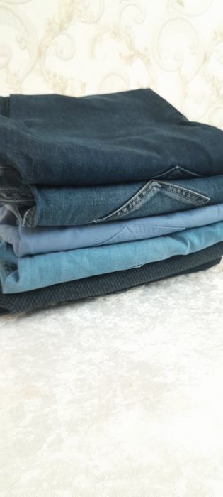 Мужеские джинсы в отличном состояние