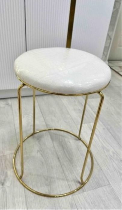 Табуретка 3 шт 10000 тг