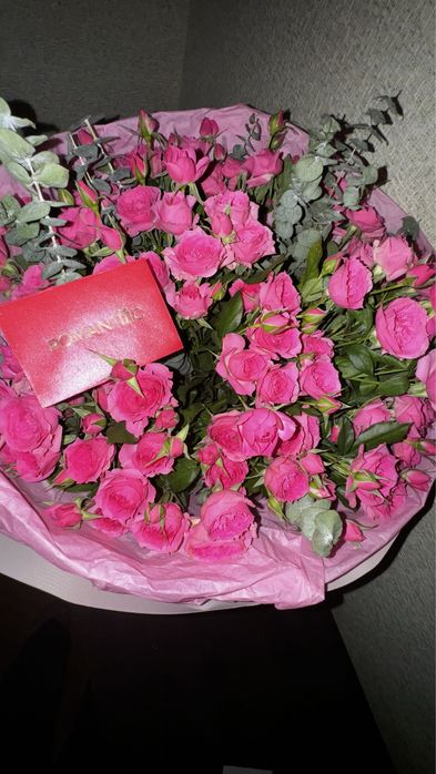 Кустовые розы свежие