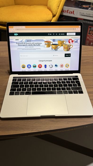 Macbook Pro-2017- 13inch- touchbar