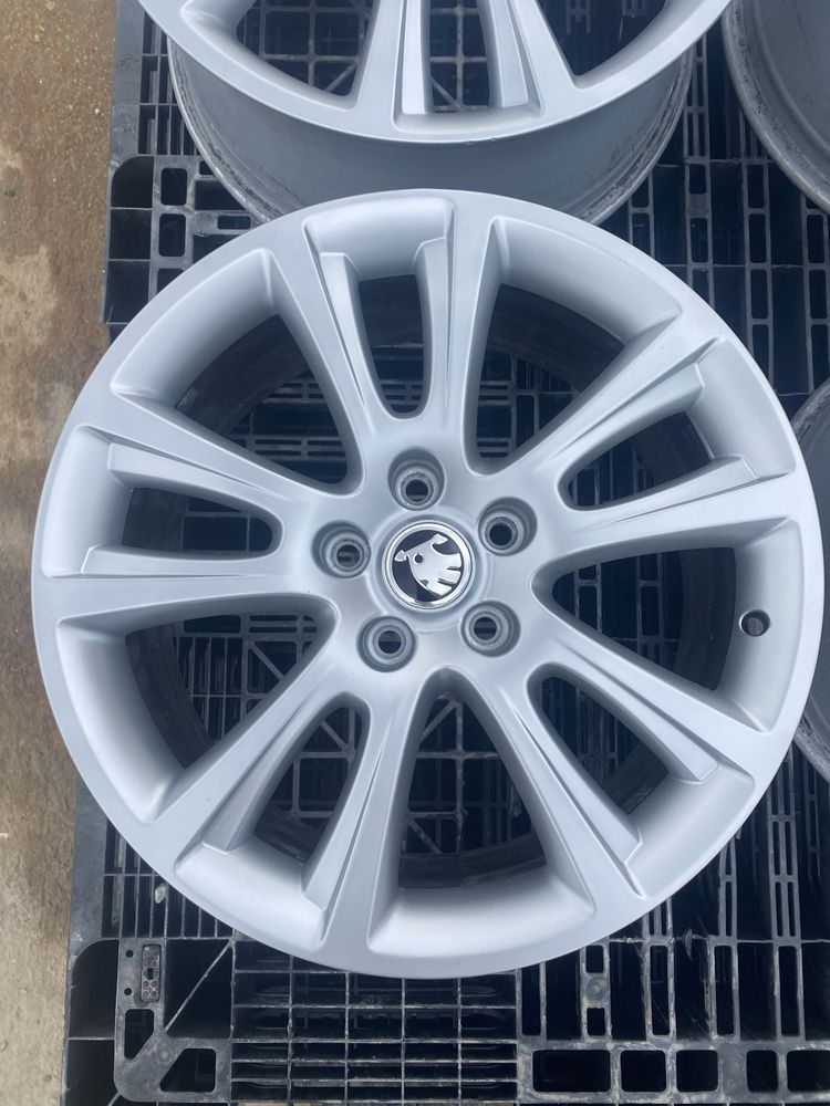 18 цола 5 х 112 мм Шкода , Фолксваген , Skoda , VW