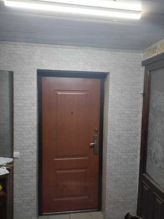 Продам две двух комнатные квартиры