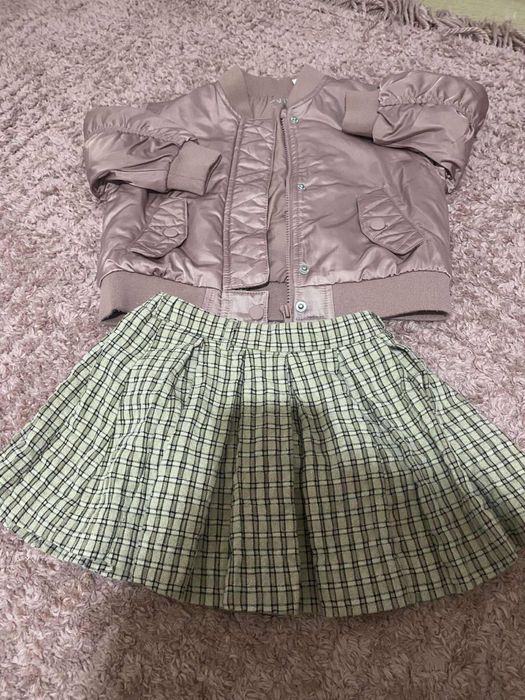 Поличка на ZARA и връхно яке на ZARA