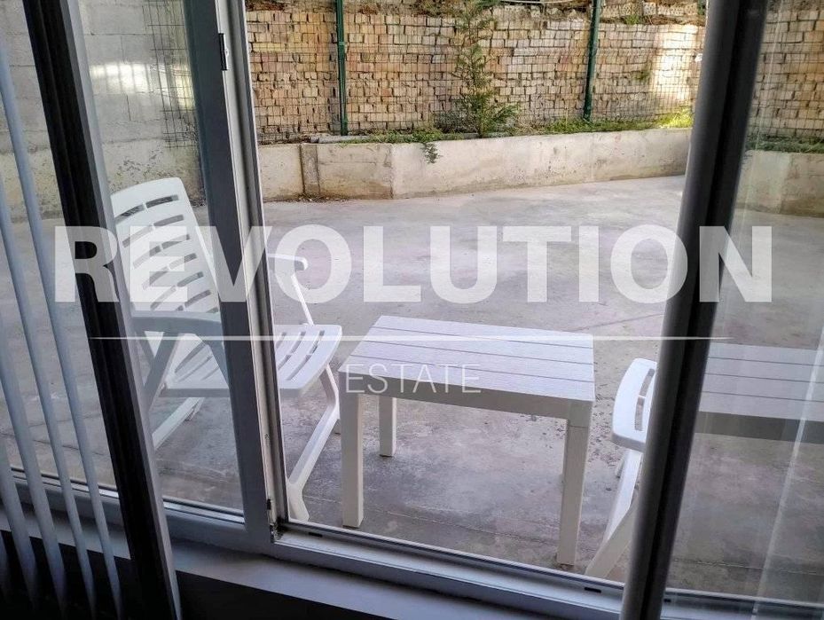 Дава се под наем Едностаен апартамент в Варна, Погреби - 45 кв.м за 448.8 € - Снимка #3