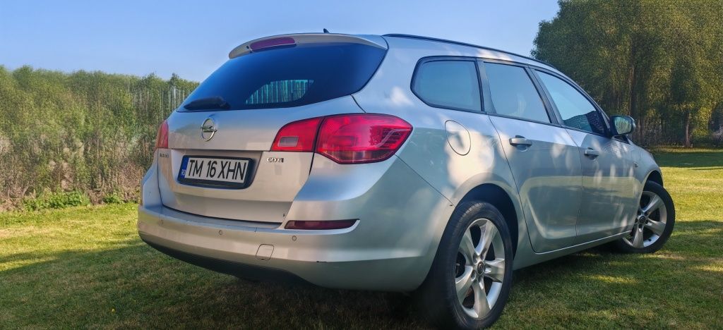 Opel Astra Sport Tourer