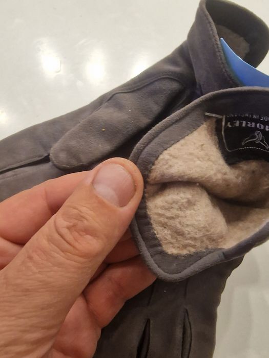 manusi femei diferite culori